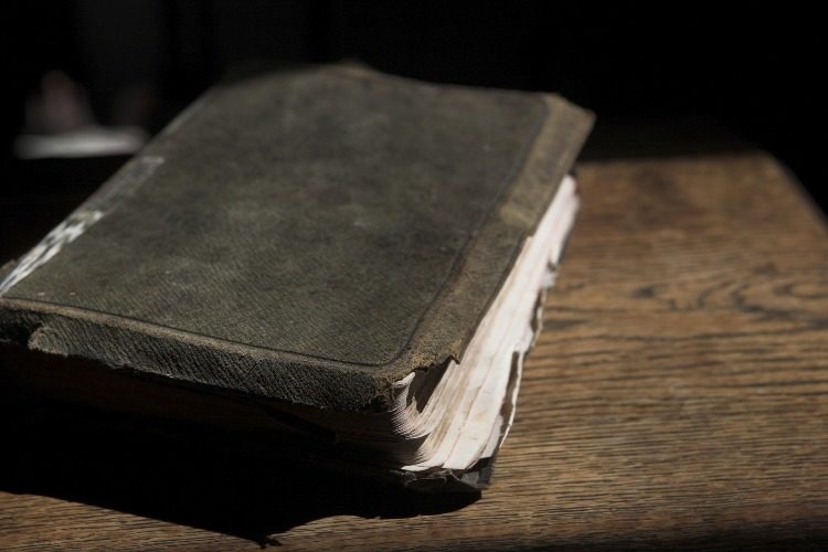 Забытая Библия: если бы книга умела говорить